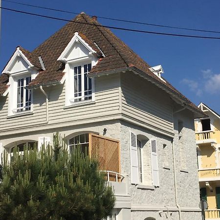 Villa Touquettoise: Beachside Historic Retreat with Garden Le Touquet Exterior photo