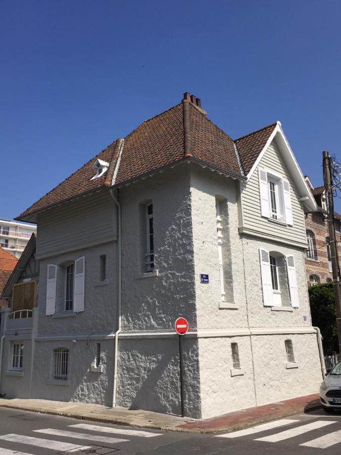 Villa Touquettoise: Beachside Historic Retreat with Garden Le Touquet Exterior photo